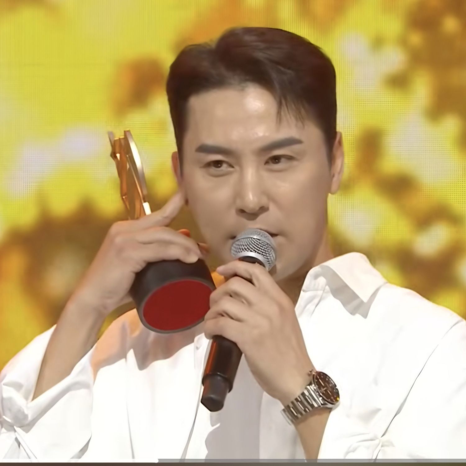 チャン・ミンホの最近の活動ショット