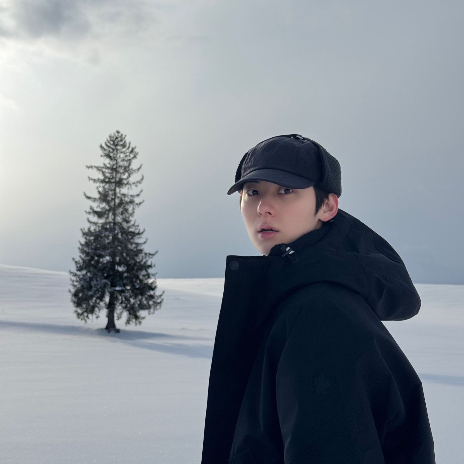 Recent activity shot of Hwang Minhyun