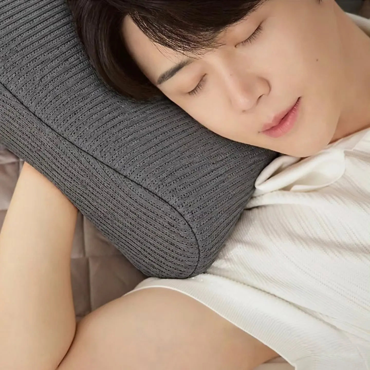 Behind-the-scenes cut of Kim Seonho