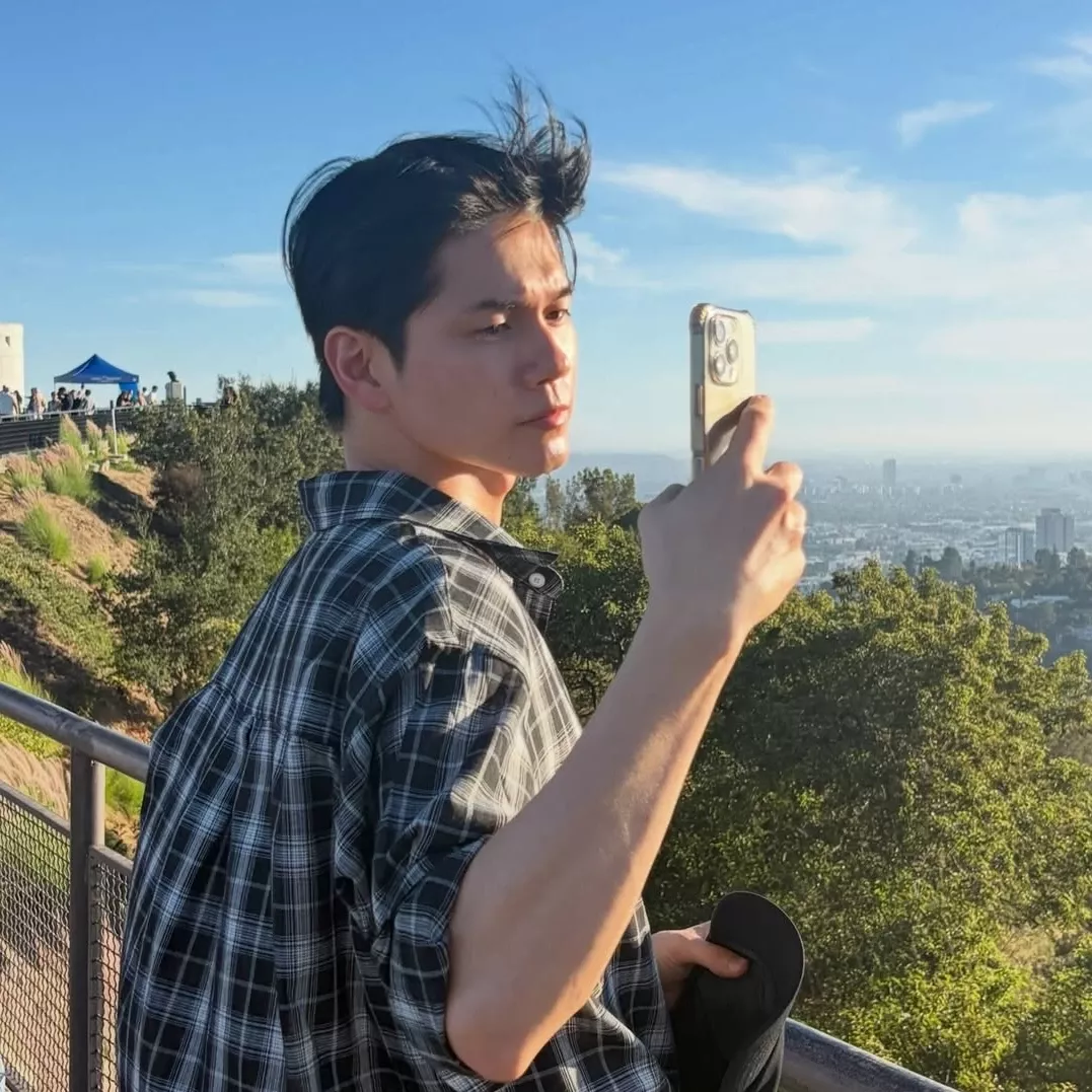 Foto terbaru dari Ong Seongwu