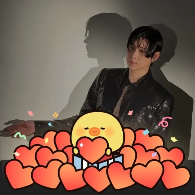Behind-the-scenes cut of Kim Youngdae