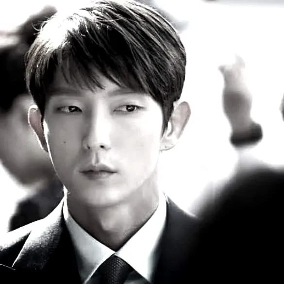 이준기 최근 활동샷