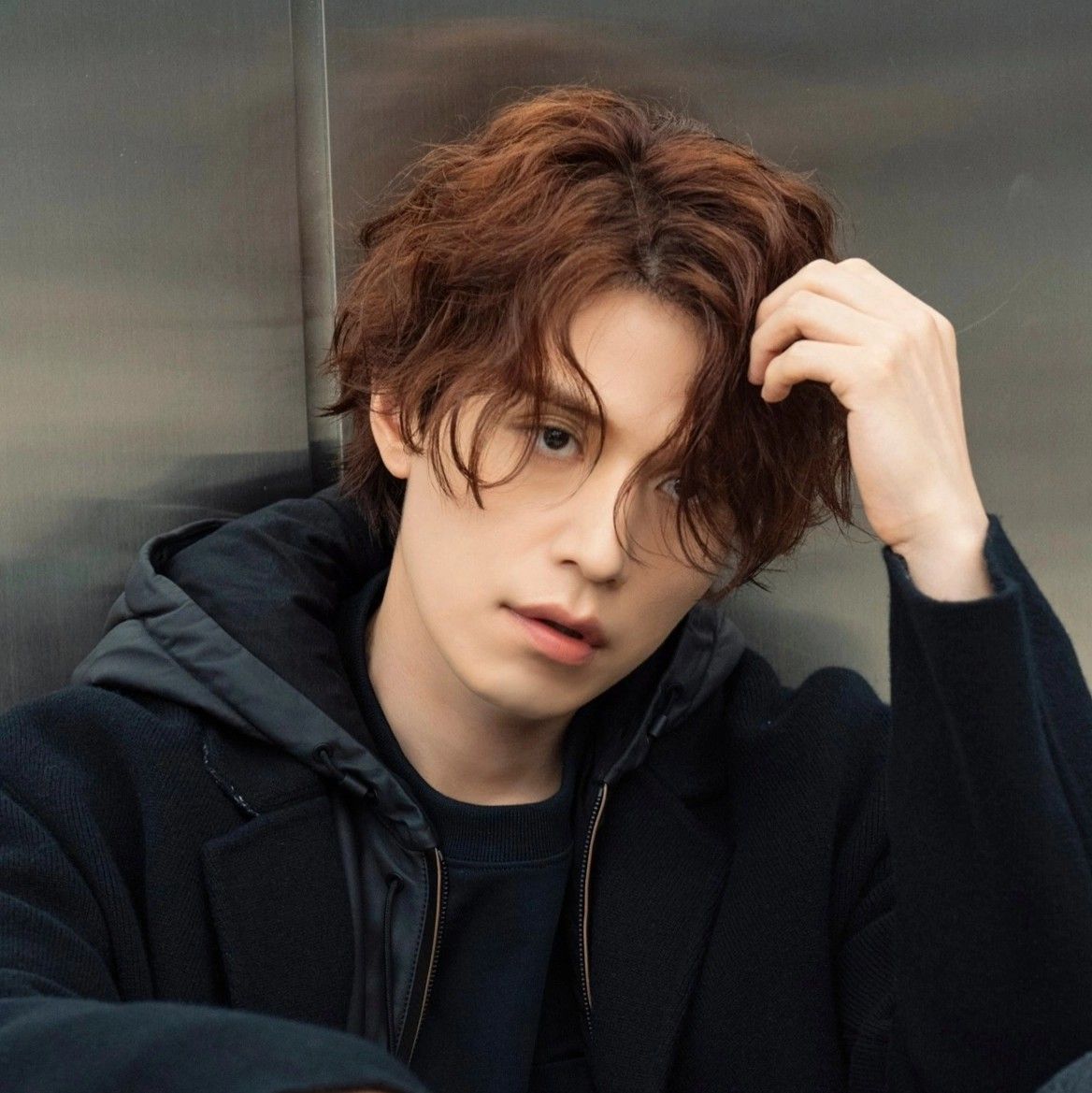 A moment captured by a fan of Lee Dongwook