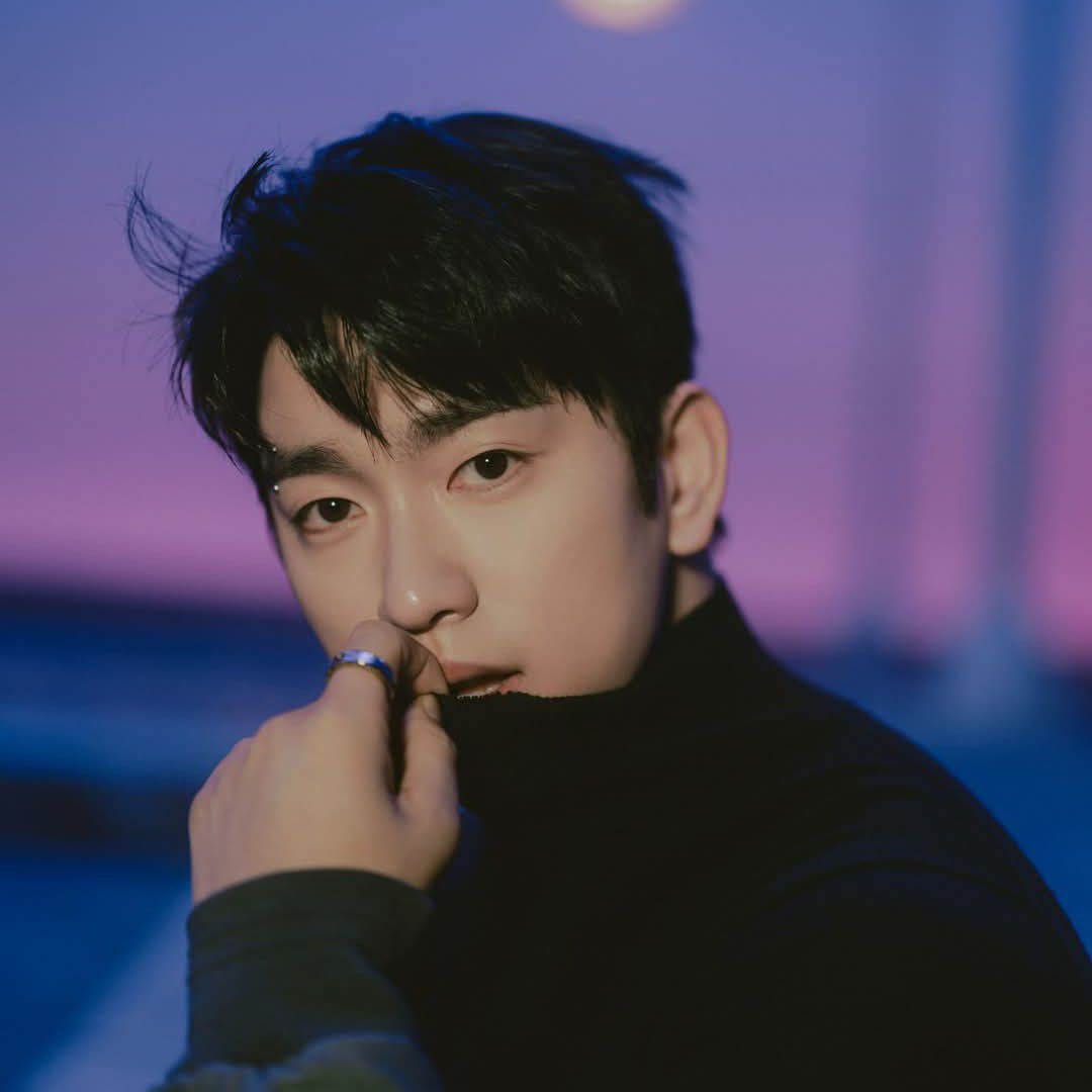 Momen yang diabadikan oleh penggemar Park Jinyoung