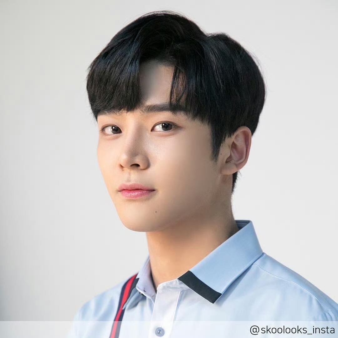 Foto kegiatan terbaru dari Rowoon