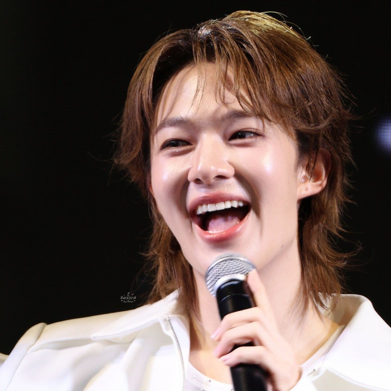 A moment captured by a fan of NuNew