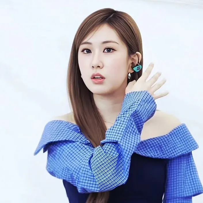 Cuplikan di balik layar dari Jeon Yujin