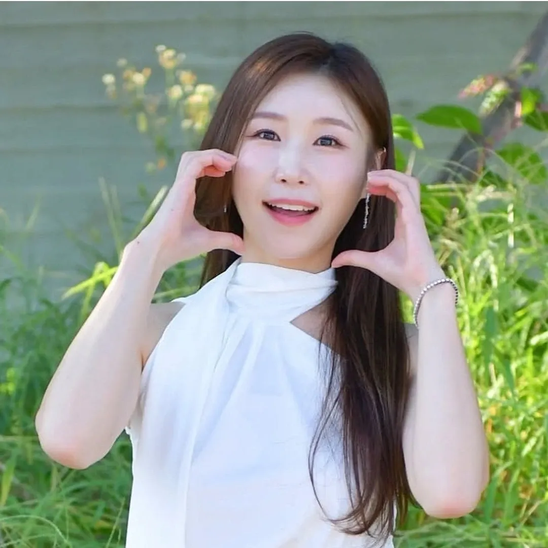 A moment captured by a fan of Lee Sona