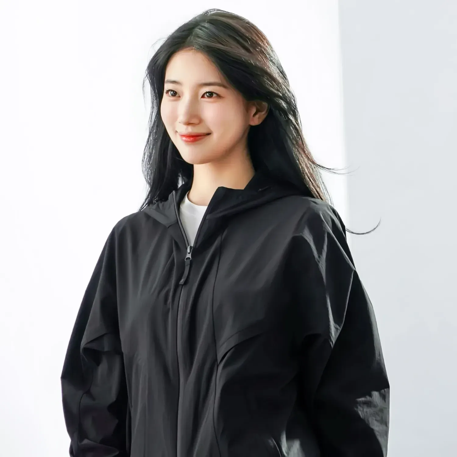 Behind-the-scenes cut of Bae Suzy
