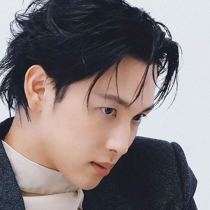 Latest photo of Yim Siwan