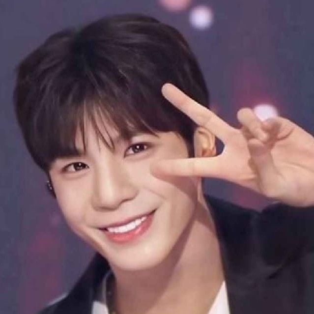 Momen yang diabadikan oleh penggemar Jeong Dongwon