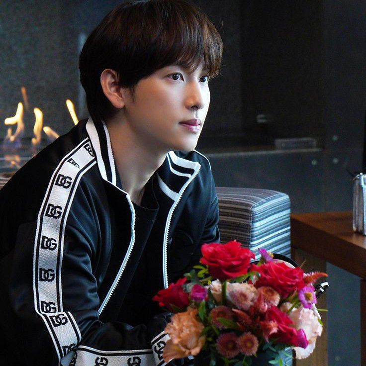 Behind-the-scenes cut of Yim Siwan