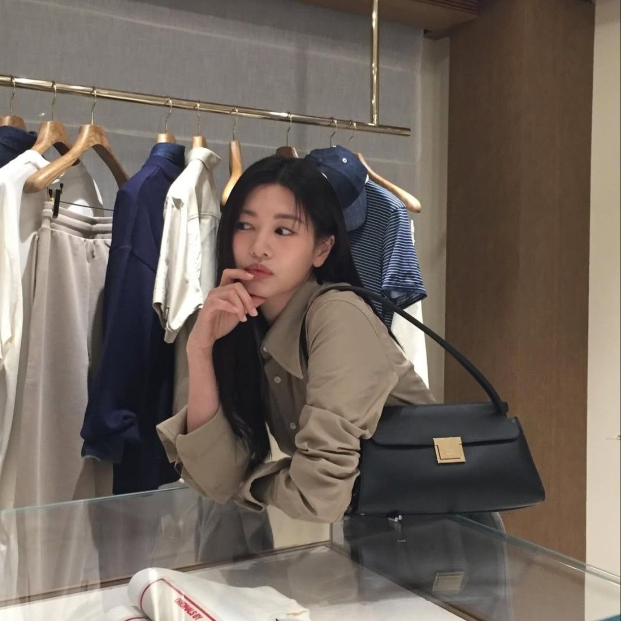 Behind-the-scenes cut of Jung Somin