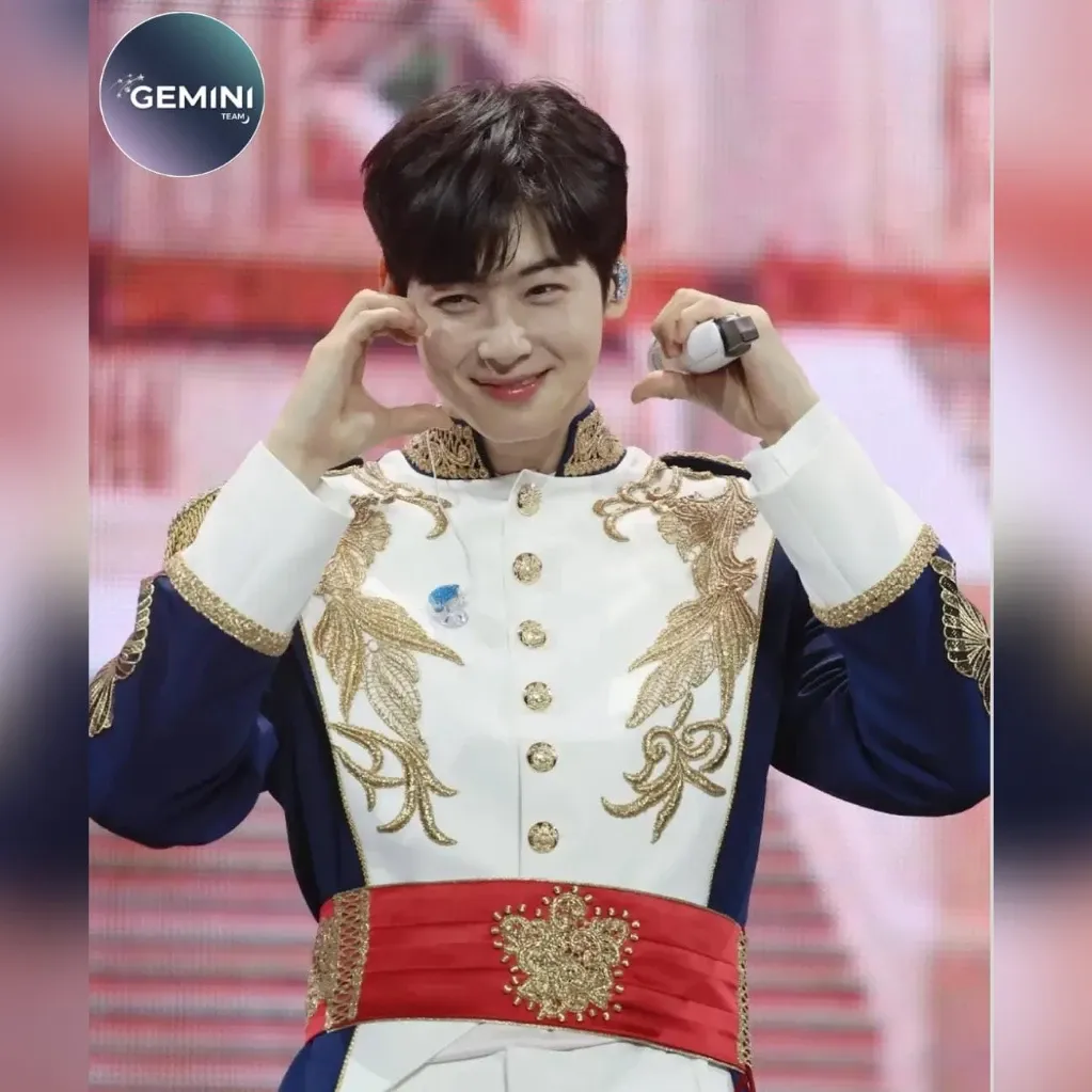Latest photo of Cha Eunwoo