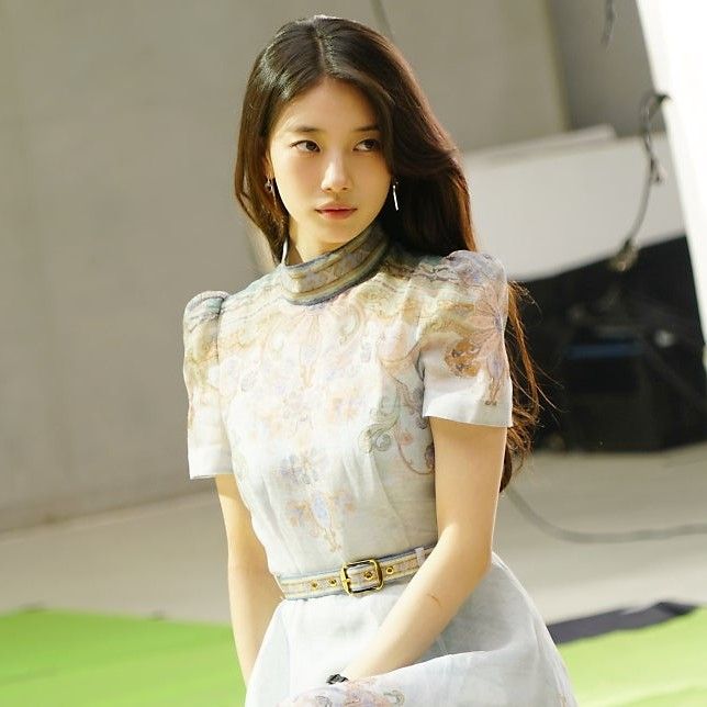 Recent activity shot of Bae Suzy