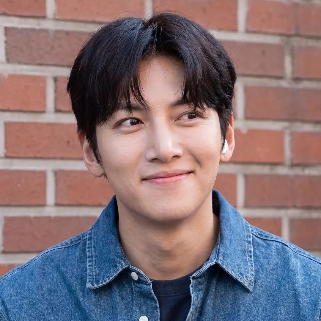 Behind-the-scenes cut of Ji Changwook