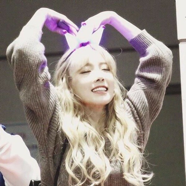 Popular profile photo of Yuri loved by fans