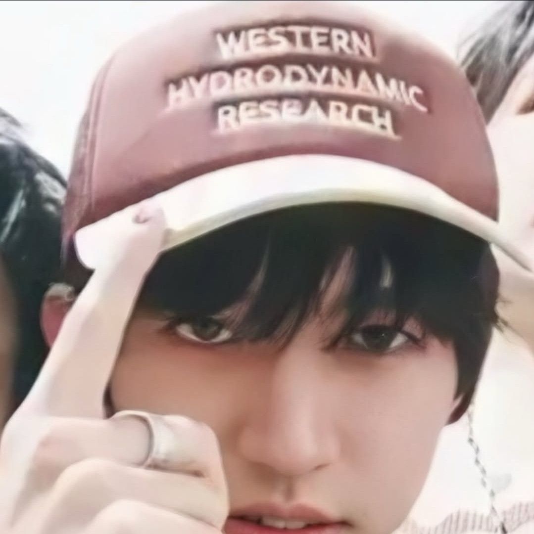 Recent activity shot of Lee Seungyoon