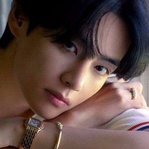 Latest photo of Kim Taehyung (V)