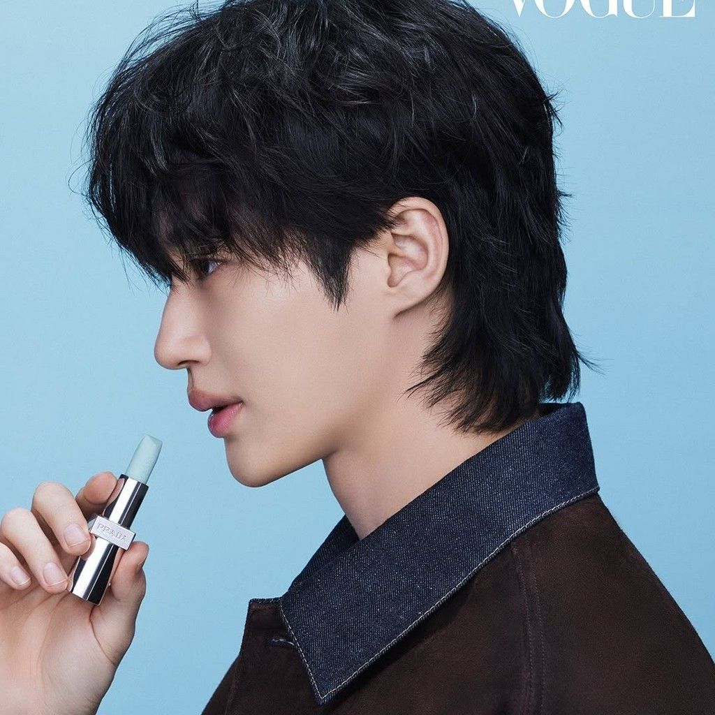 Latest photo of Byeon Wooseok