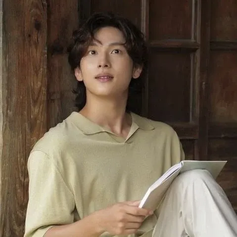 Recent activity shot of Yim Siwan
