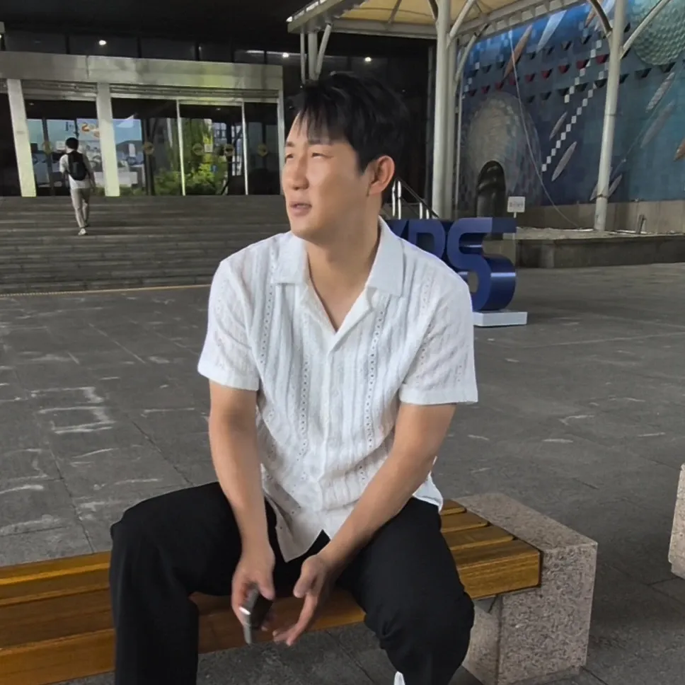 Behind-the-scenes cut of Na Sangdo