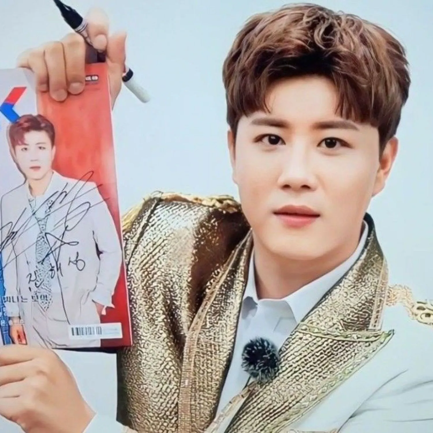 Behind-the-scenes cut of Jin Haesung