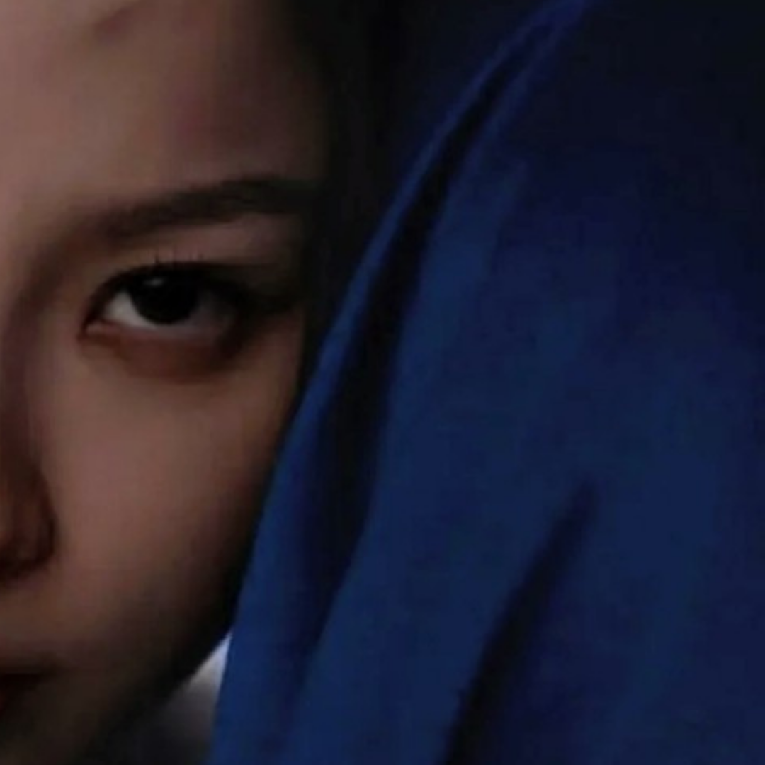 A moment captured by a fan of Esther Yu