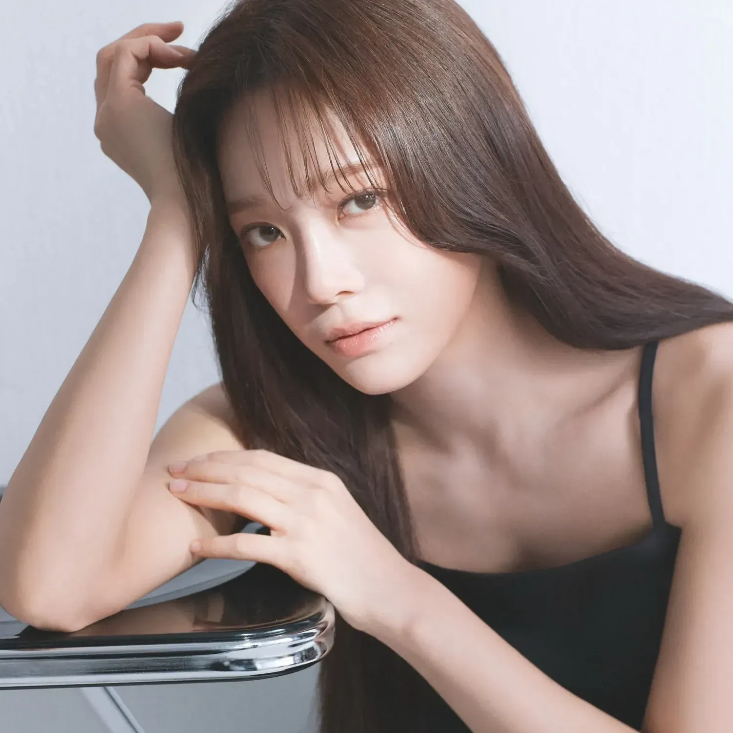 Behind-the-scenes cut of Kim Sejeong
