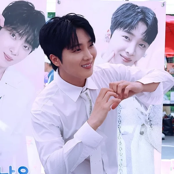 Today’s standout profile photo of Hwang Yunsung on Choeaedol Celeb