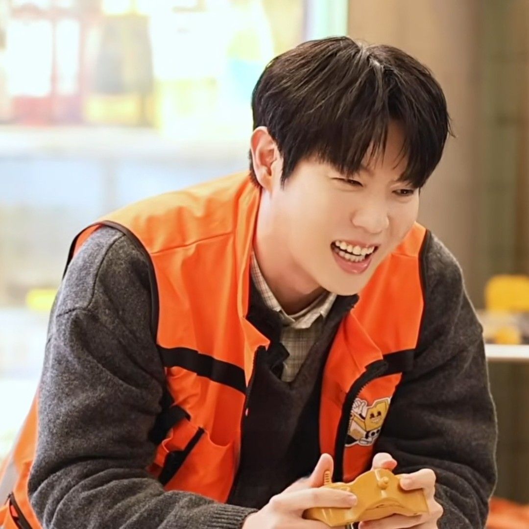 Behind-the-scenes cut of Son Taejin