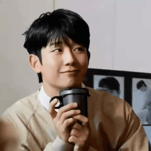 丁海寅的最新照片