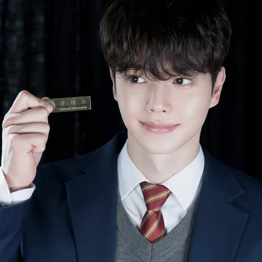 Behind-the-scenes cut of Song Kang
