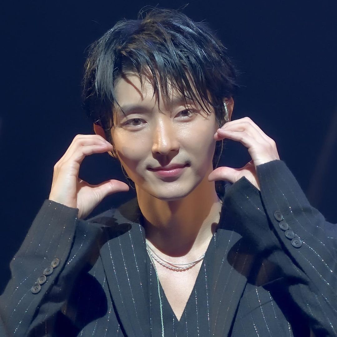 A moment captured by a fan of Lee Joongi