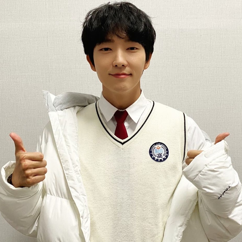 Recent activity shot of Lee Joongi