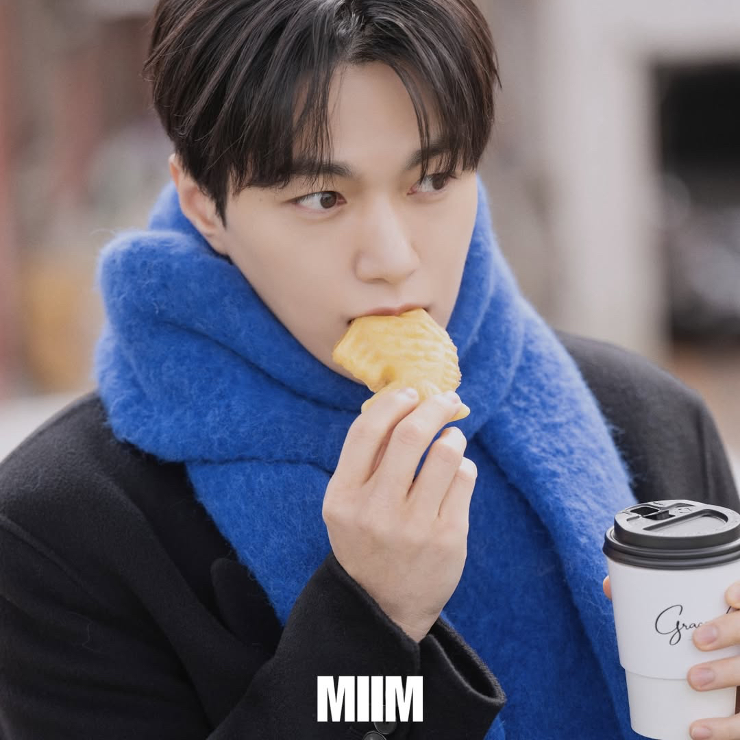 Latest photo of Kim Myungsoo (L)