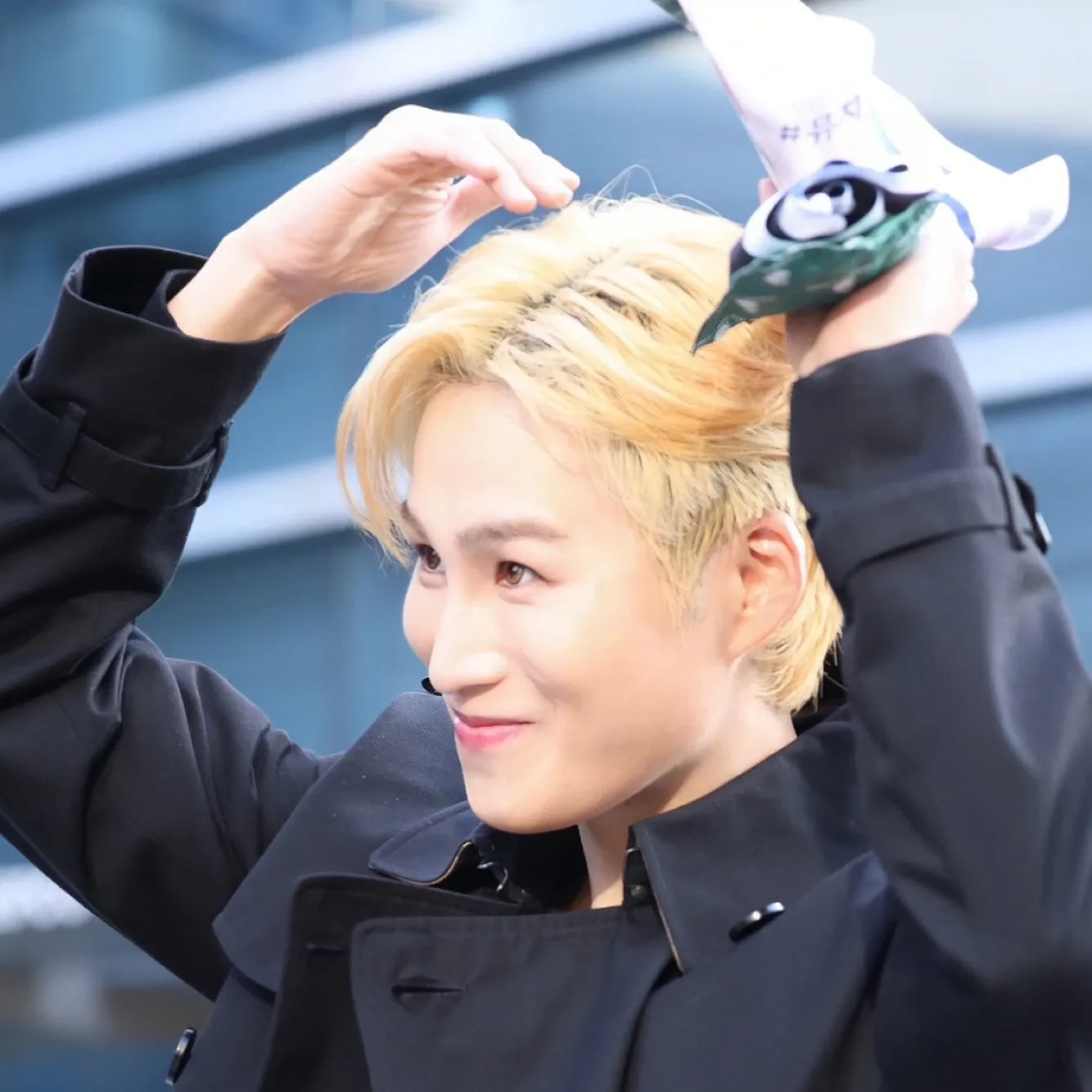 Cuplikan di balik layar dari Kim Heejae