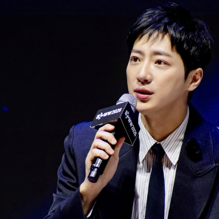 Behind-the-scenes cut of Lee Sangyeob
