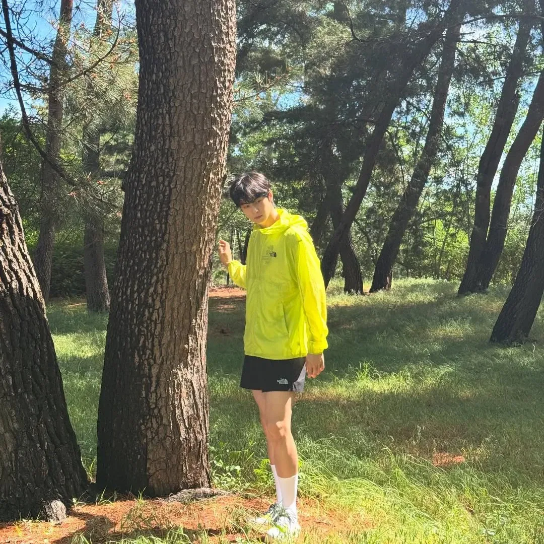 Recent activity shot of Cha Eunwoo