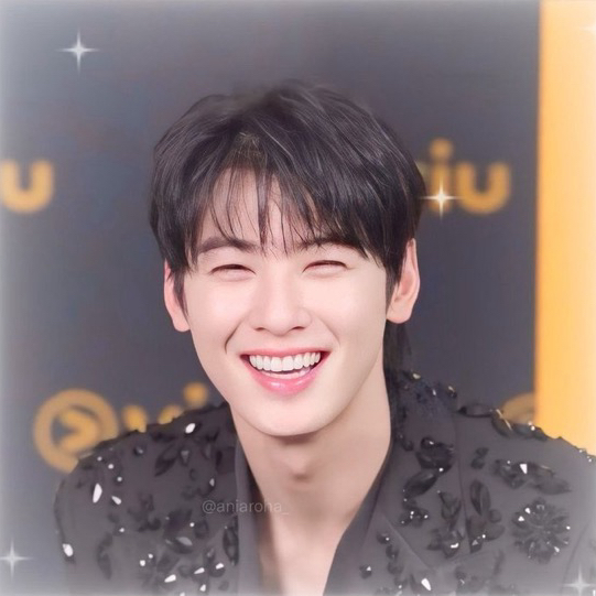 Latest photo of Cha Eunwoo