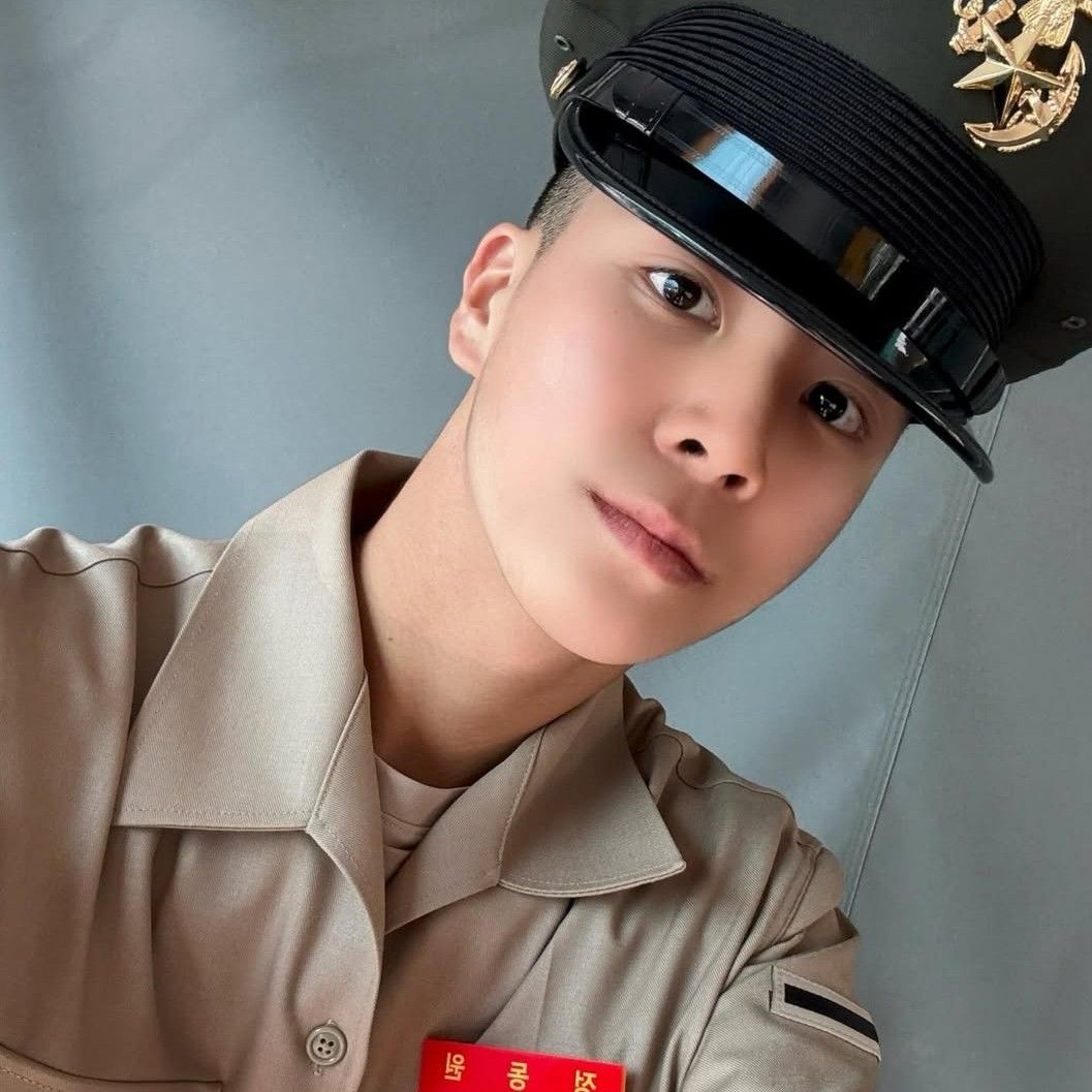 Momen yang diabadikan oleh penggemar Jeong Dongwon