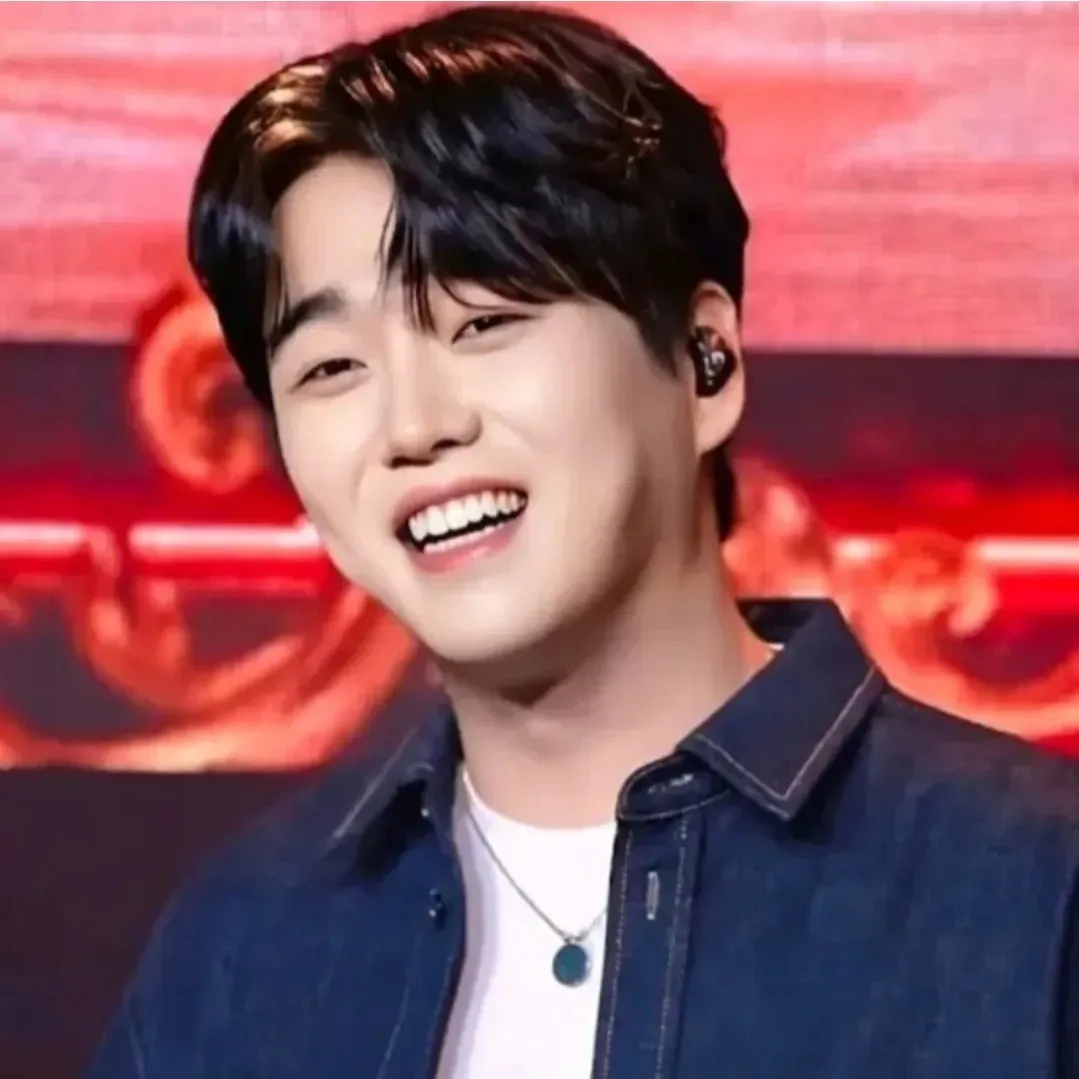 Recent activity shot of Hwang Youngwoong
