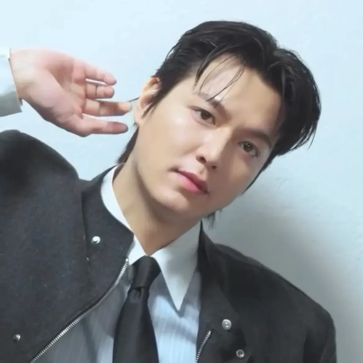 Behind-the-scenes cut of Lee Minho