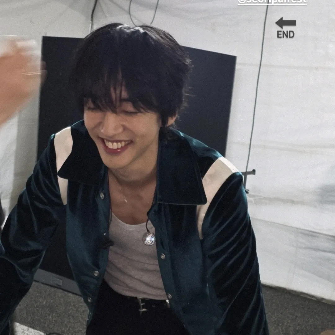 A moment captured by a fan of Lee Seungyoon