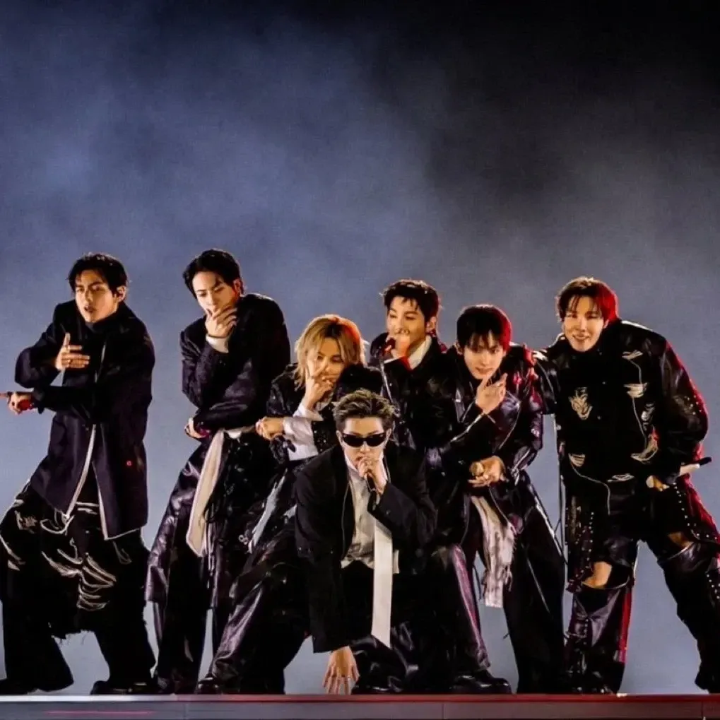 김태형 (뷔)의 비하인드 컷