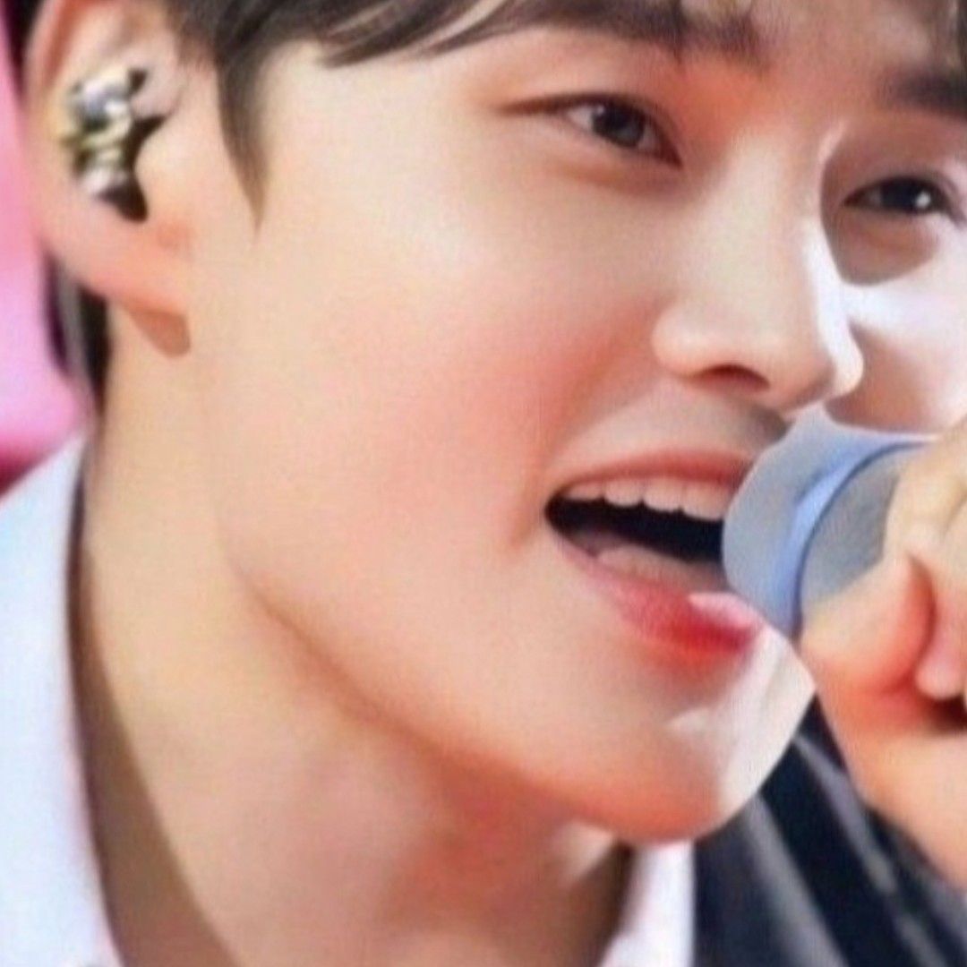 パク・ソジンの最近の活動ショット