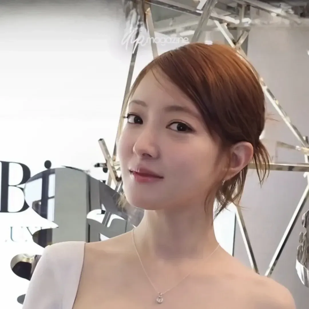 A moment captured by a fan of Lee Seyoung