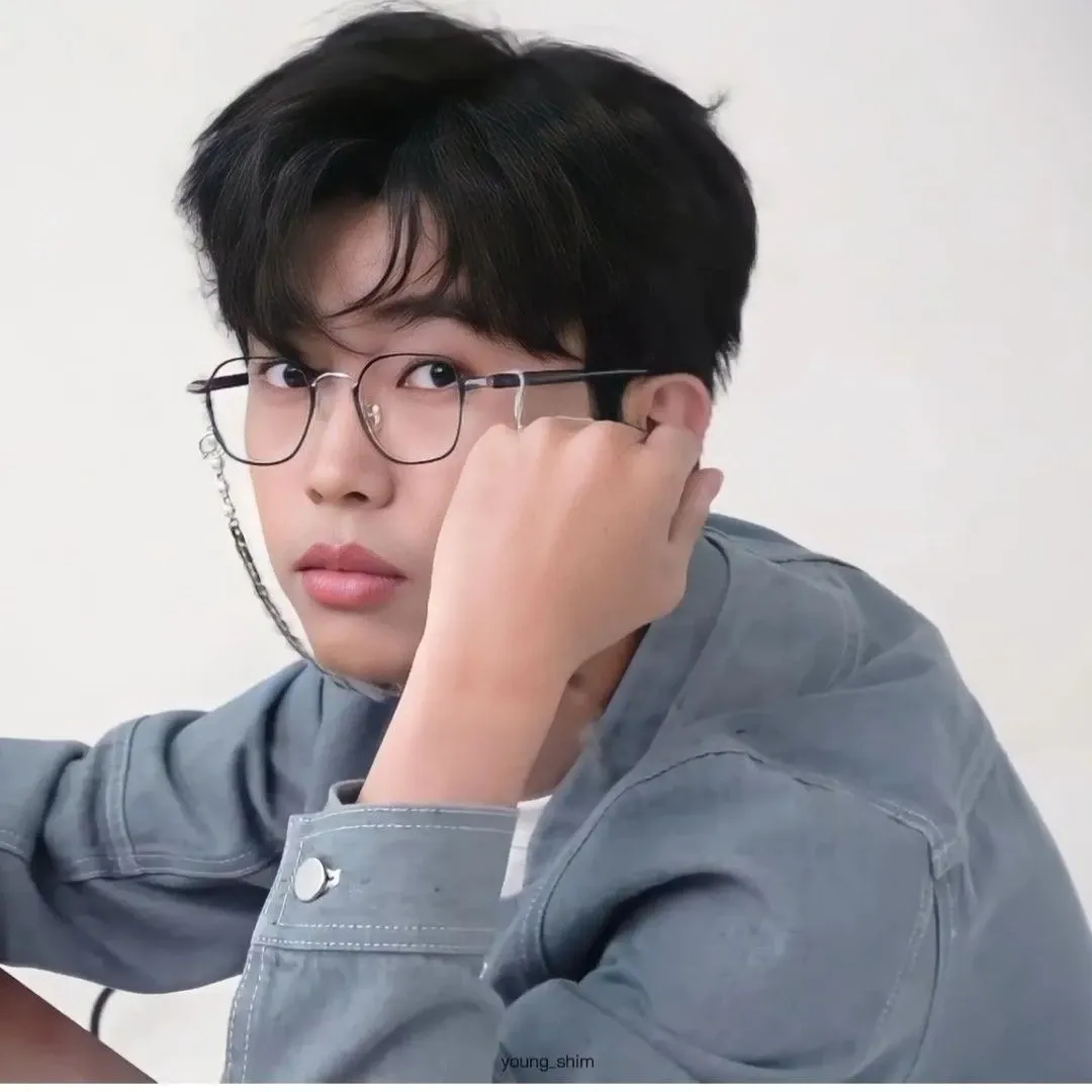 Momen yang diabadikan oleh penggemar Lim Youngwoong