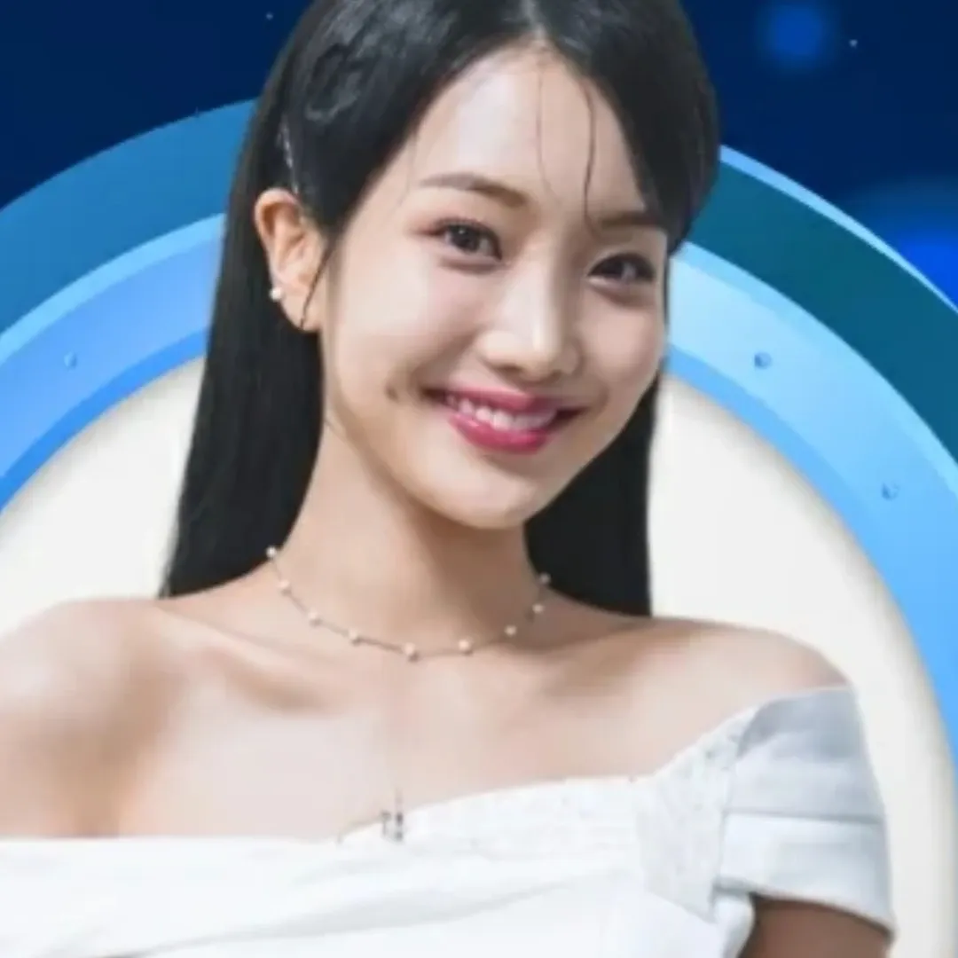 A moment captured by a fan of Kim Soyeon (2004)