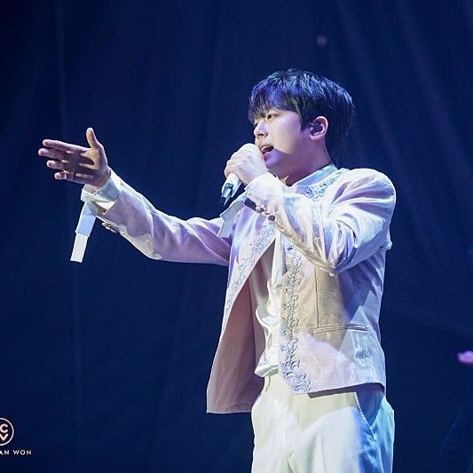 李灿元的近期活动照